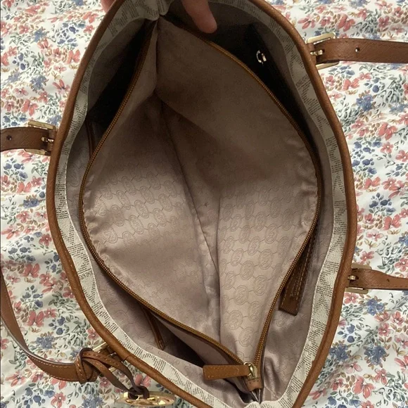 Michael Kors Monogram Cream and Brown Tote - Picture 12 of 12